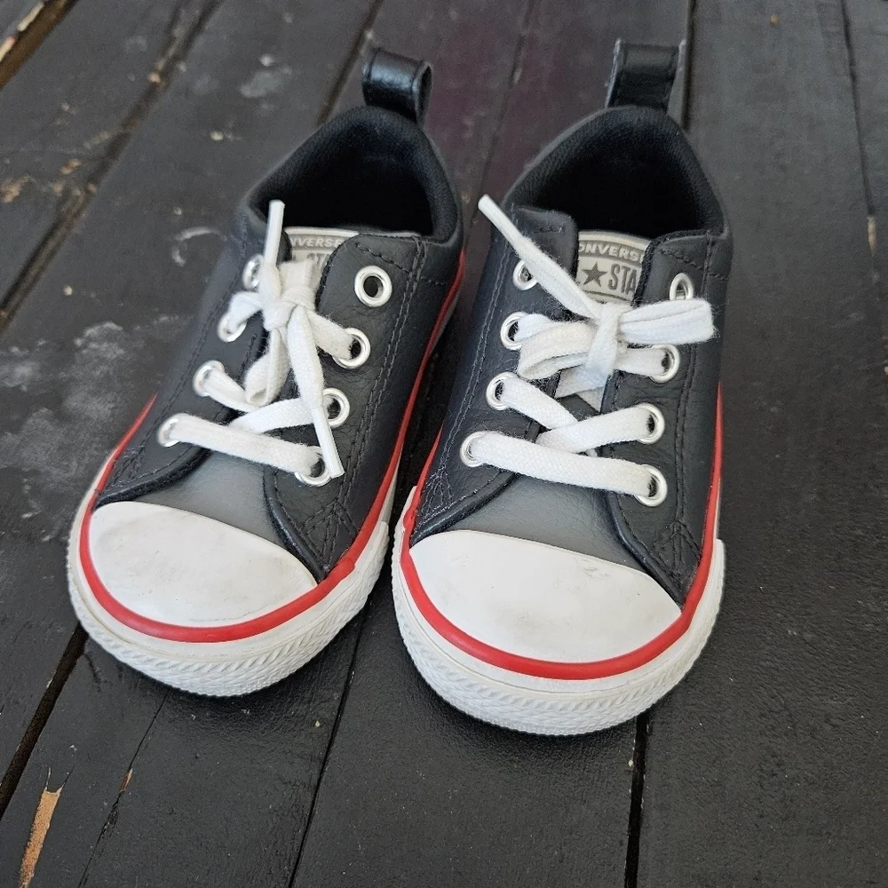 Converse Toddler 5 Black Leather Sneakers Shoes Lace Up  Bump Toe Baby Boy Girl
